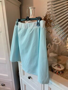 NWT Kinesis Light Blue Women's Skort M